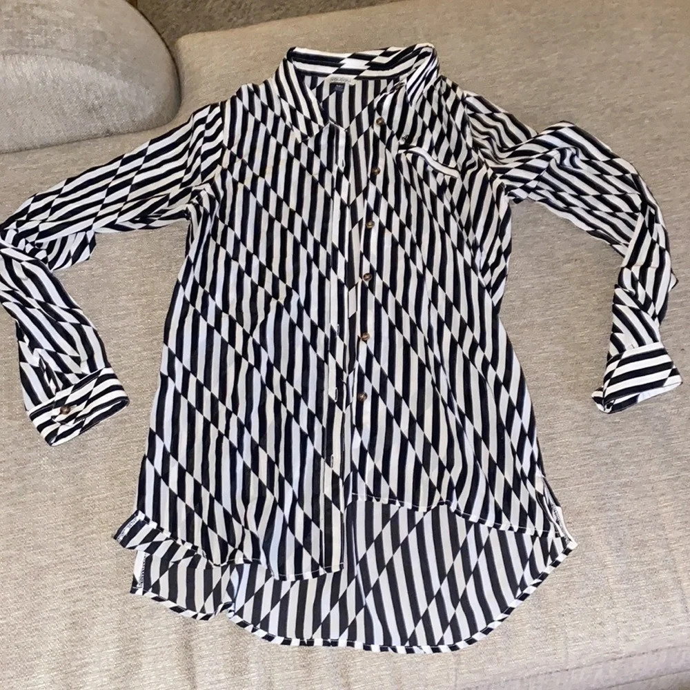 Volcom Sheer Button Down Blouse Sz M - image 1